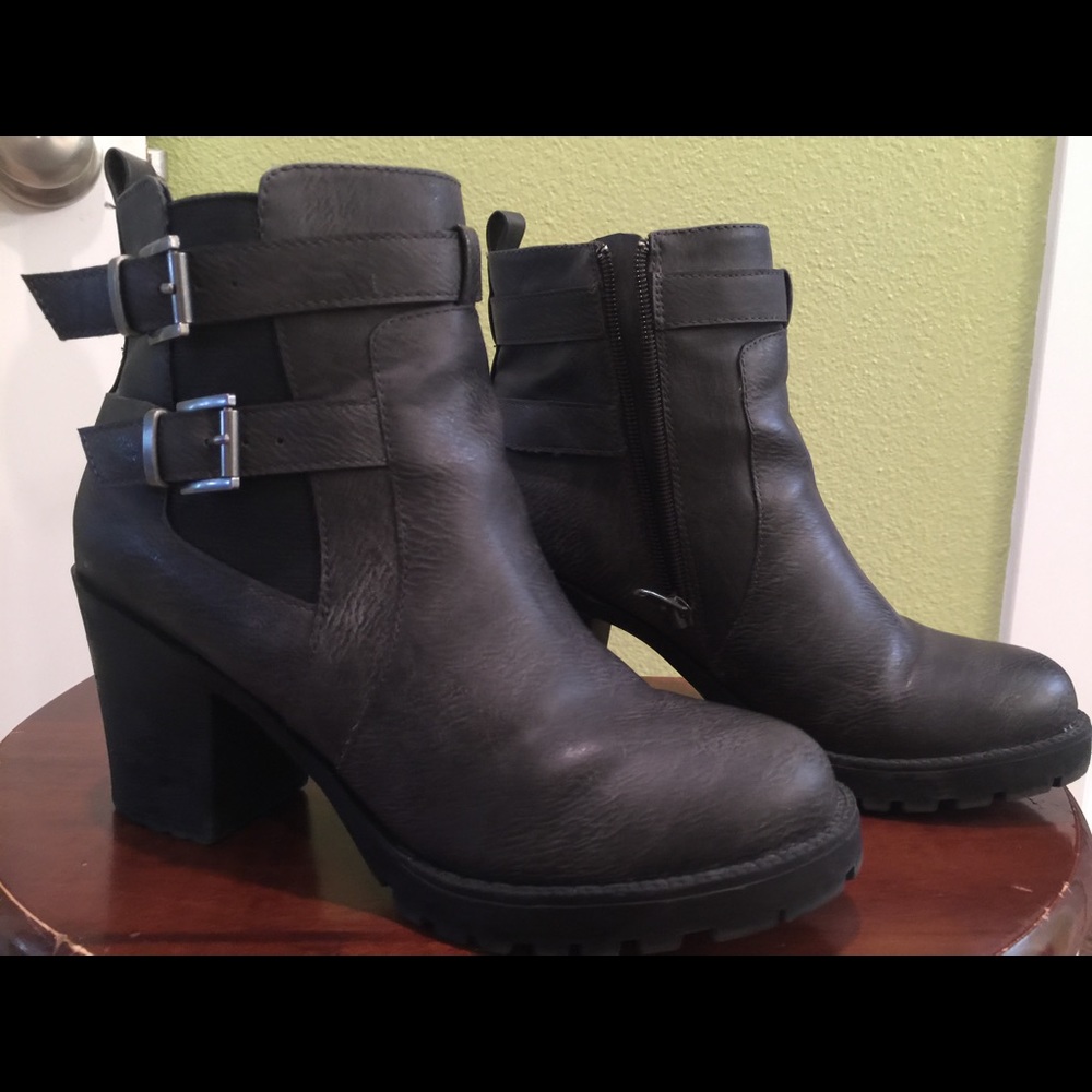Women's boots